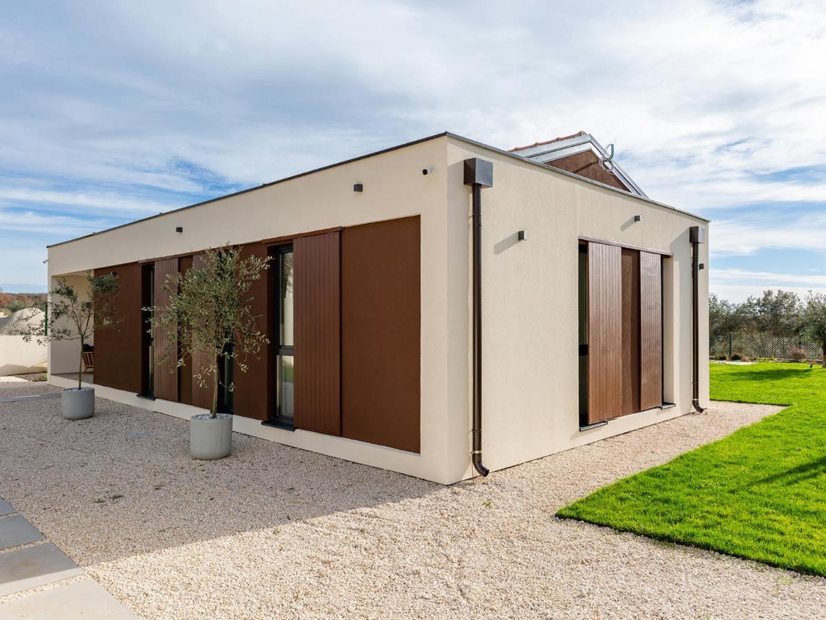 Villa Moderna San Lorenzo Orbanici Экстерьер фото