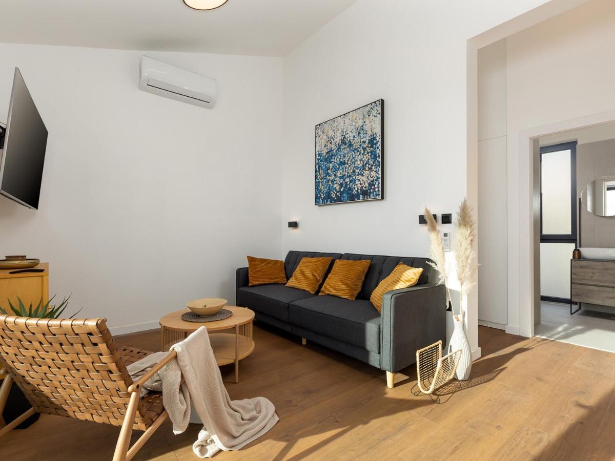 Villa Moderna San Lorenzo Orbanici Экстерьер фото