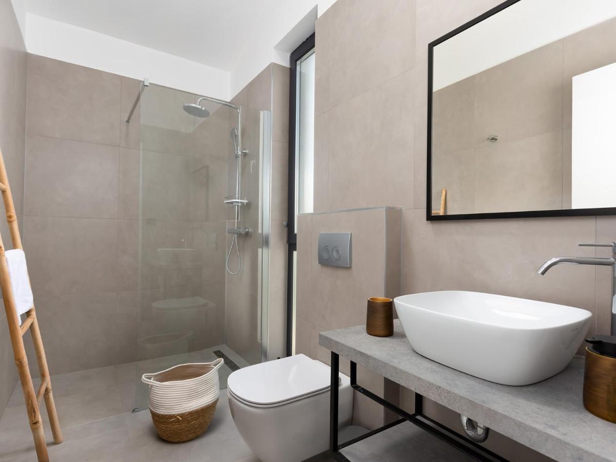 Villa Moderna San Lorenzo Orbanici Экстерьер фото
