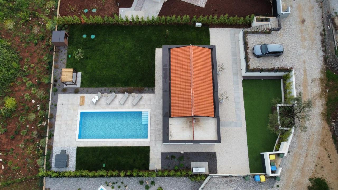 Villa Moderna San Lorenzo Orbanici Экстерьер фото