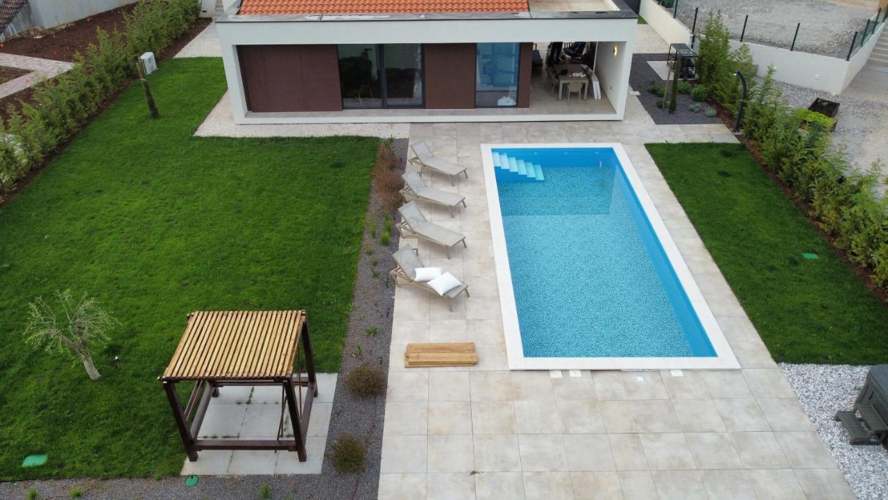 Villa Moderna San Lorenzo Orbanici Экстерьер фото